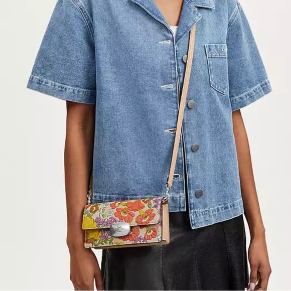 Coach Eliza Small Flap Crossbody With Floral Print, limited edition- NWT - Picture 2 of 8